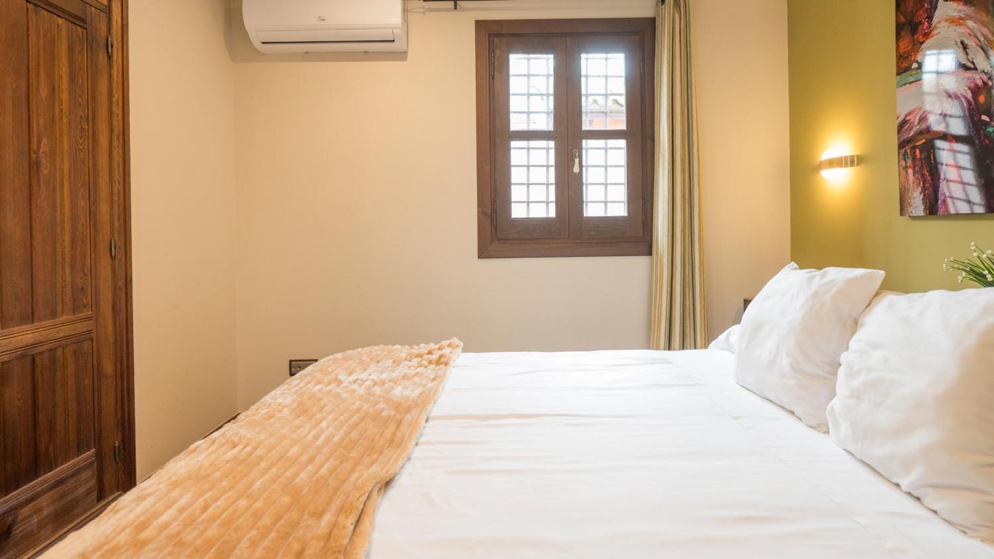 Apartamentos Las Teresitas Junto A La Catedral Толедо Номер фото