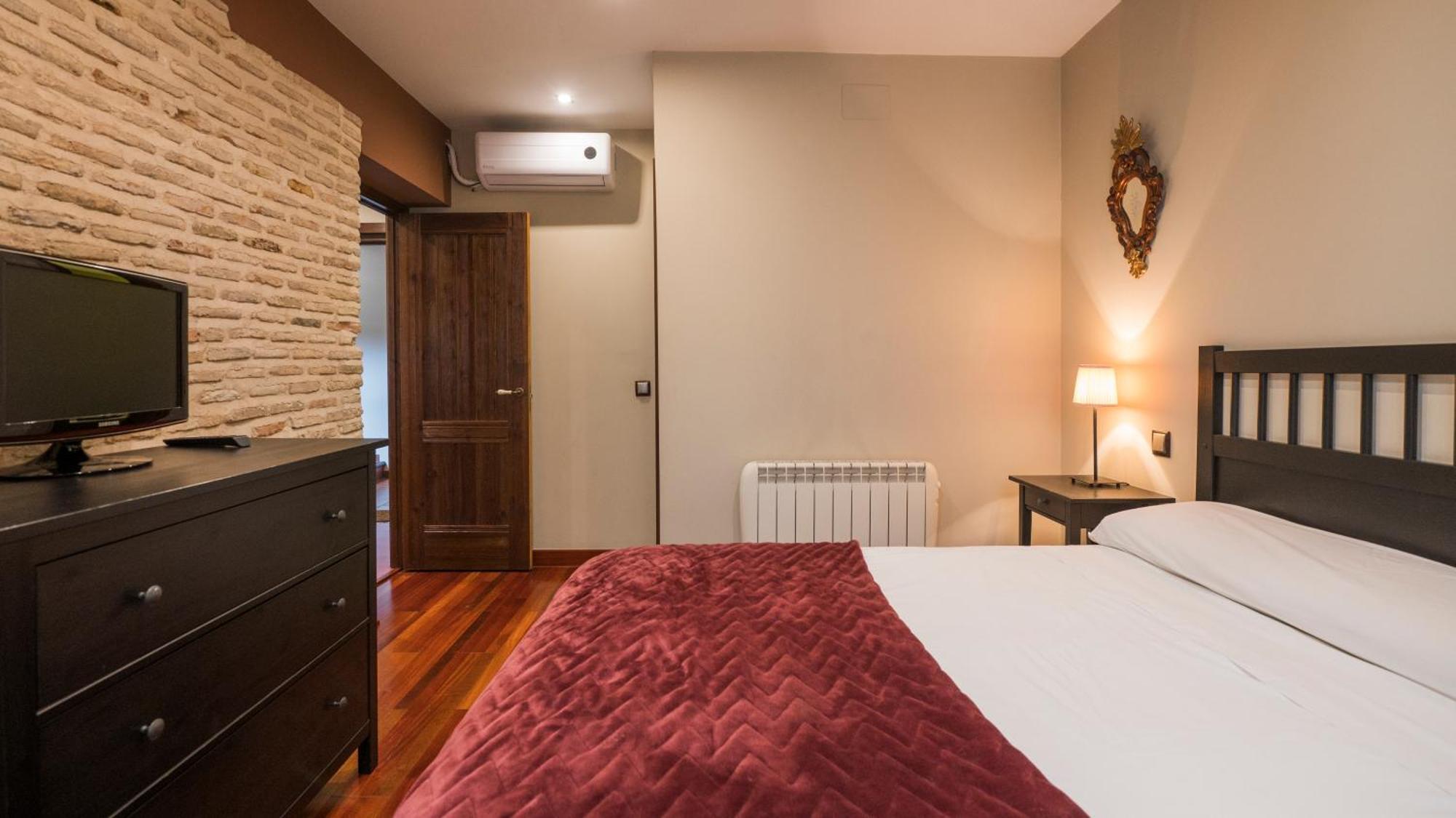 Apartamentos Las Teresitas Junto A La Catedral Толедо Номер фото